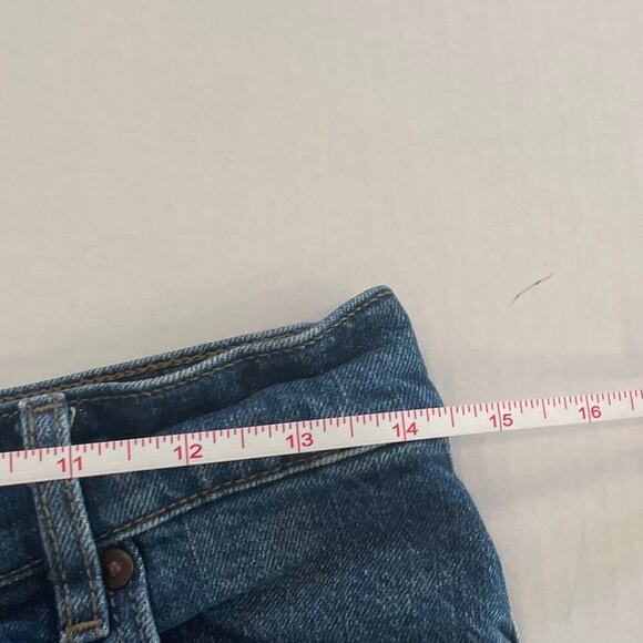 LOFT Mid Rise, Medium Rinse, Frayed, Raw Hem, Denim/Jean Shorts 27 - Picture 10 of 13